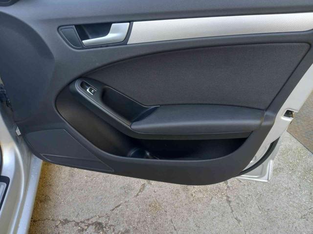 AUDI A4 B8 AVANT 2,0 143 CV MULTITRONIC NEOPATENTATI