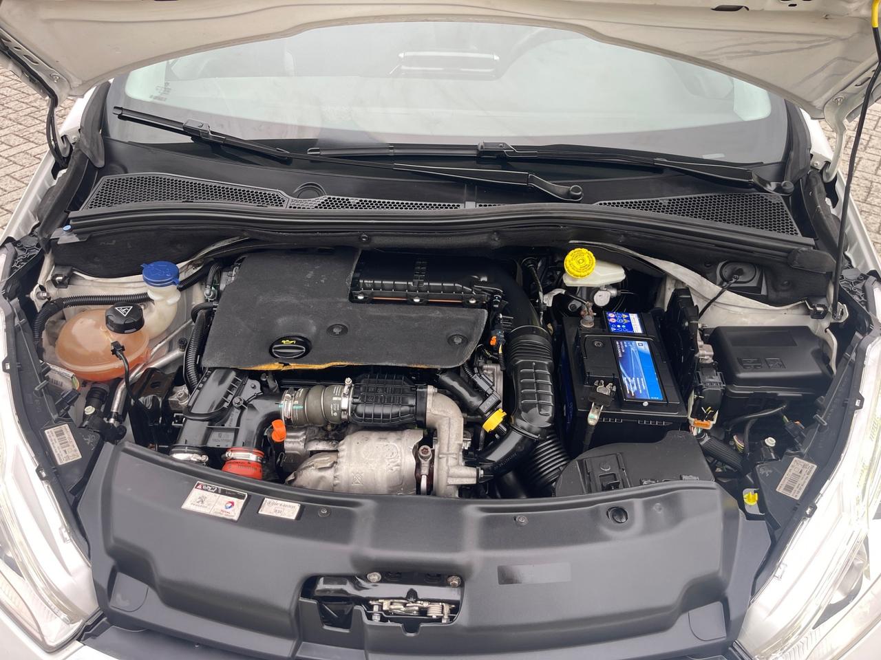 Peugeot 208 BlueHDi 75 5 porte Allure