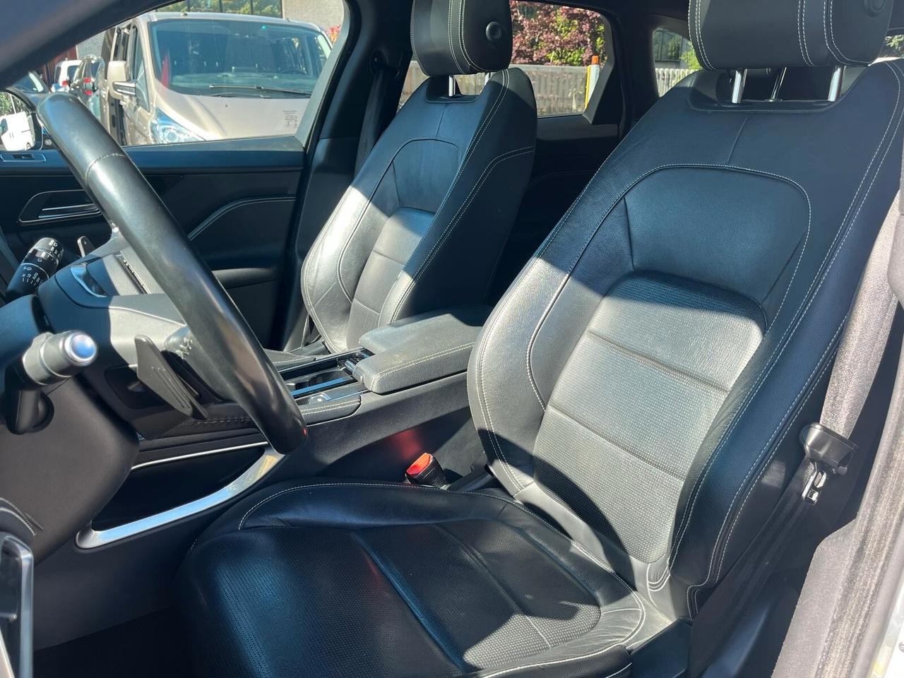Jaguar F-Pace 2.0 D 180 CV AWD R-Sport