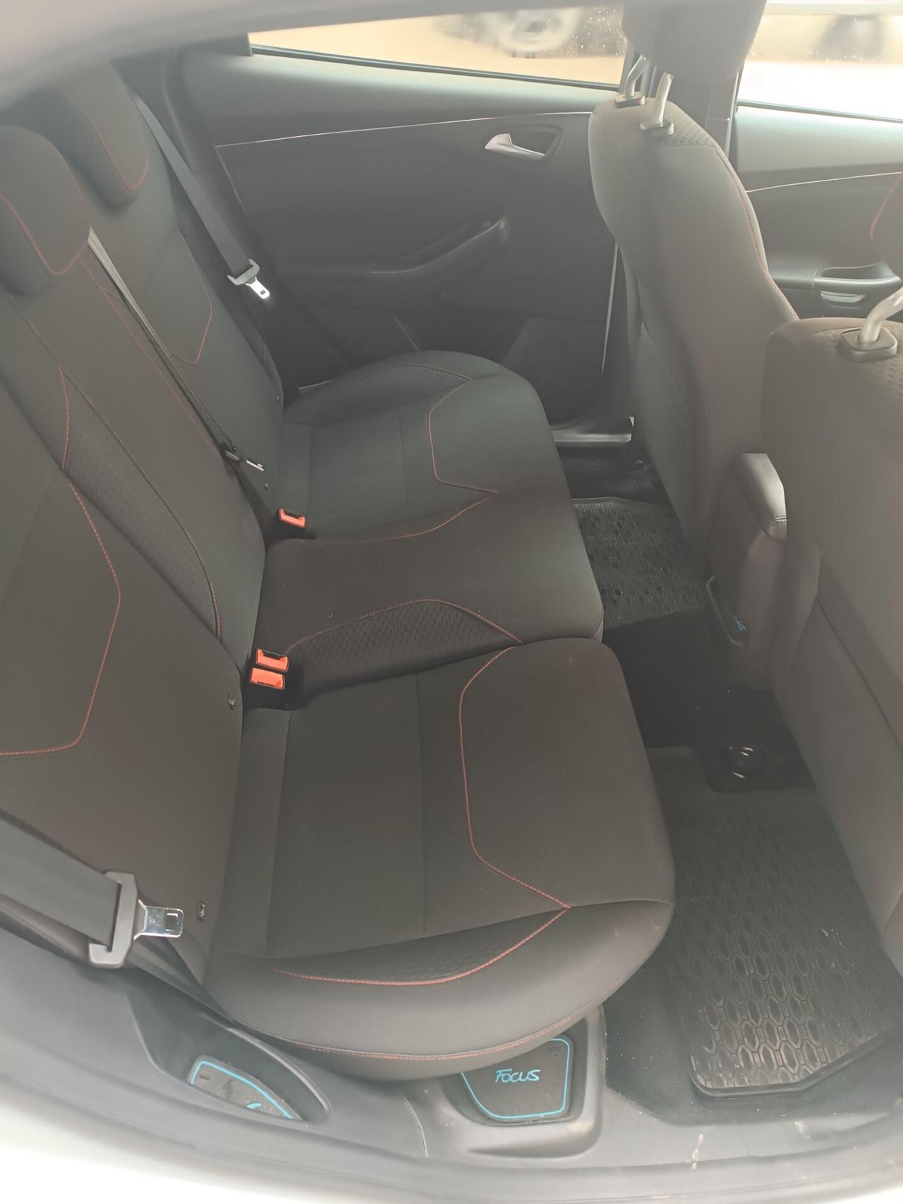 Ford Focus 1.5 TDCi 120 CV ST LINE PERSONALIZZATA