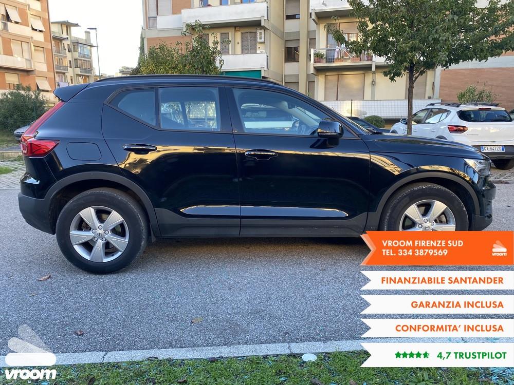 VOLVO XC40 (2017-->) XC40 T2 Momentum Pro