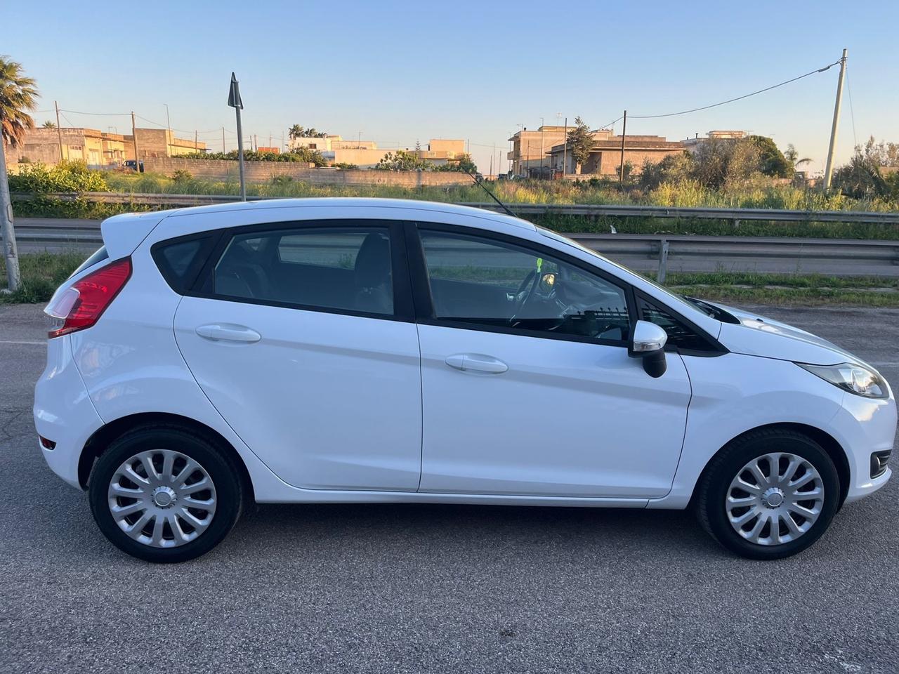 Ford Fiesta 5p. Bz.- GPL Titanium - 2014