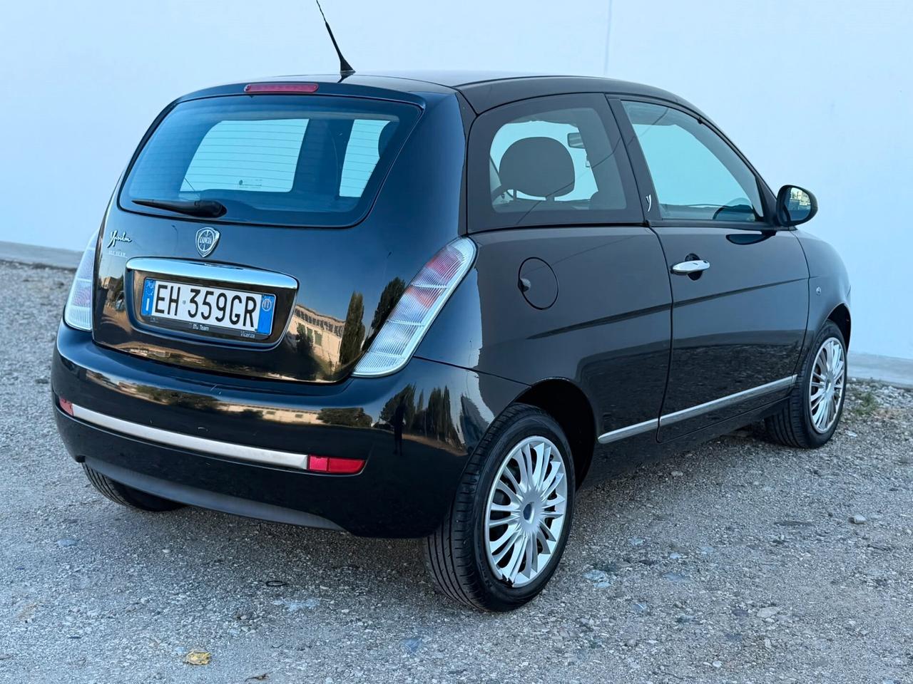 Lancia Ypsilon 1.2 69 CV DIVA