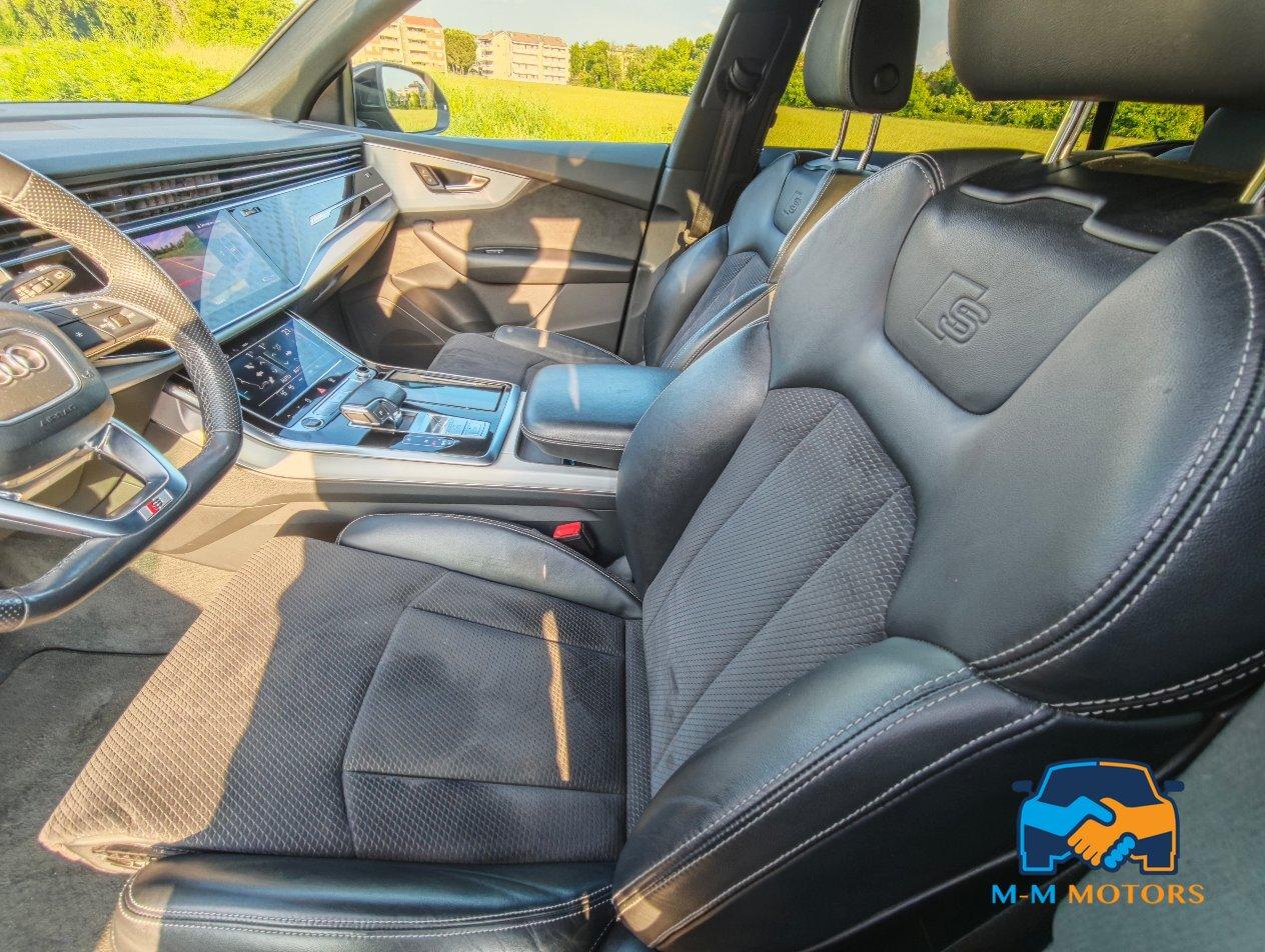 Audi Q8 55 3.0 tfsi mhev Sport quattro tiptronic