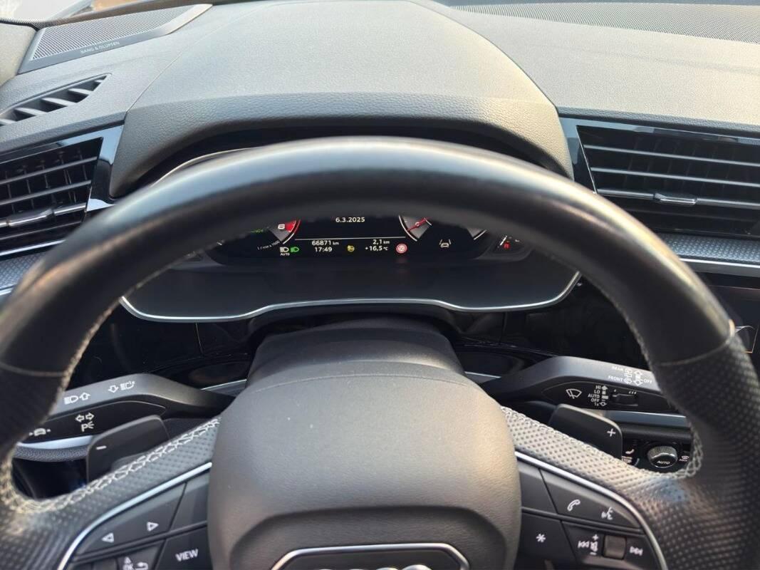 Audi Q3 Sportback 40 2.0 tdi S line Sportback quattro 200cv