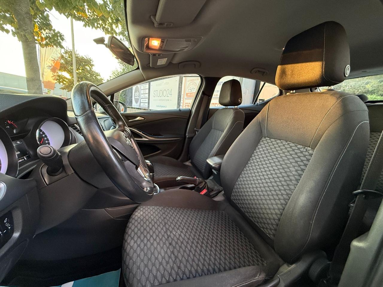 Opel Astra 1.6 CDTi 110CV