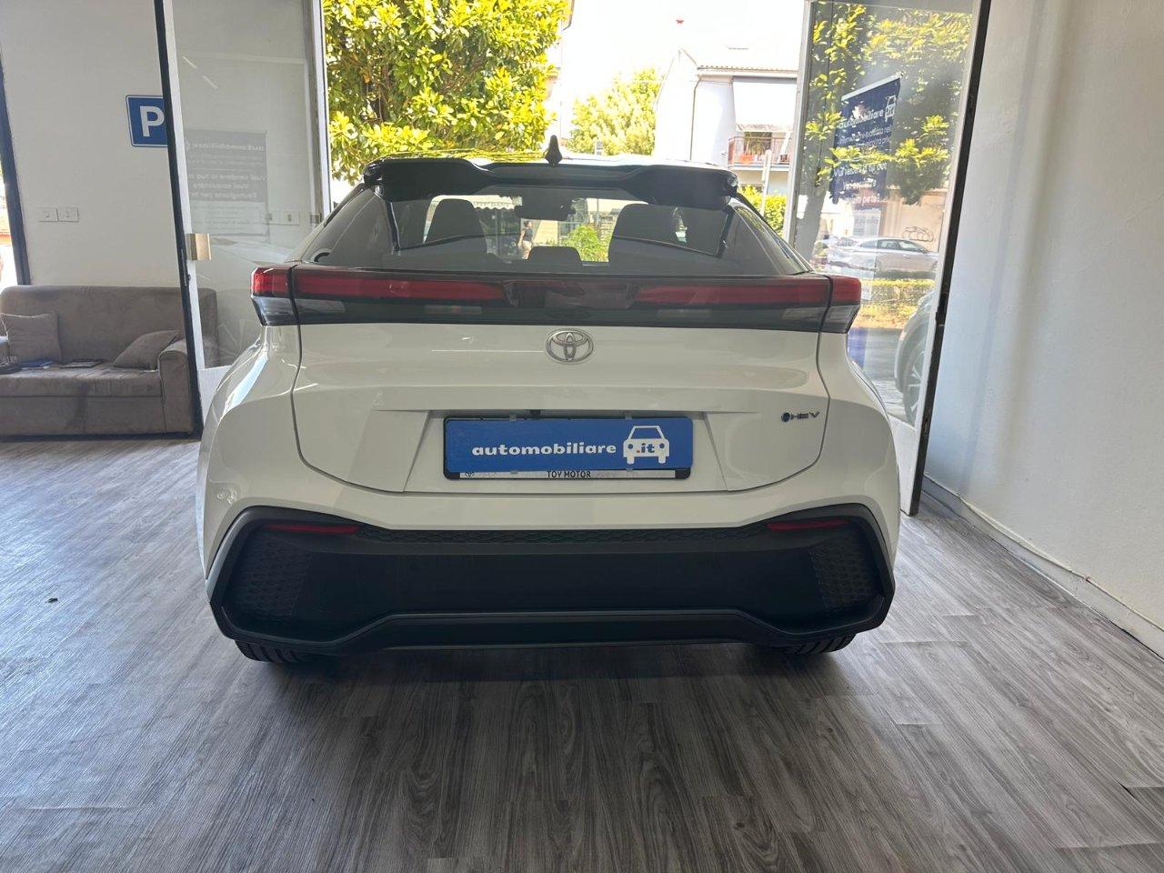 Toyota C-HR 2.0 hev Trend fwd e-cvt