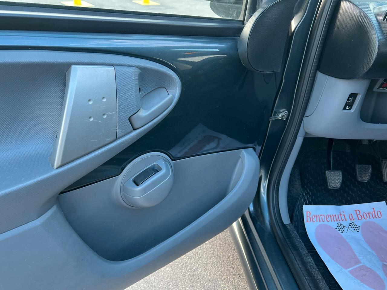 Toyota Aygo 1.0 Now TAGLIANDATA CON GARANZIA