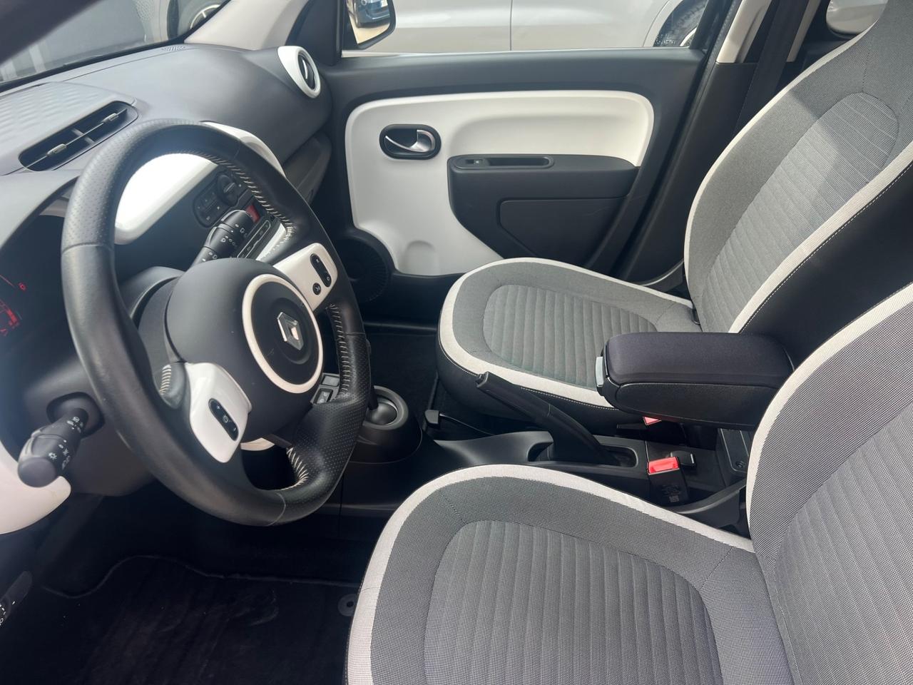 Renault Twingo SCe EDC LIMITED AUTOMATICA