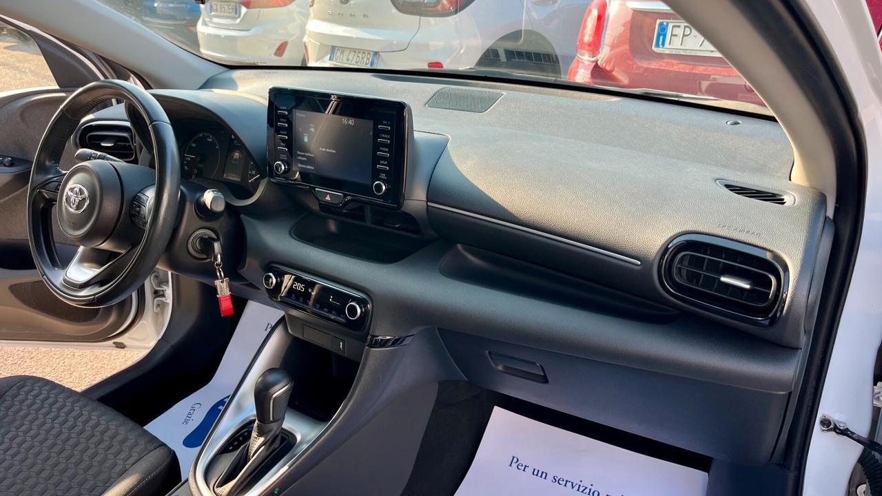 Toyota Yaris 1.5h Active " NON VINCOLI / TAGLIANDI TOYOTA "