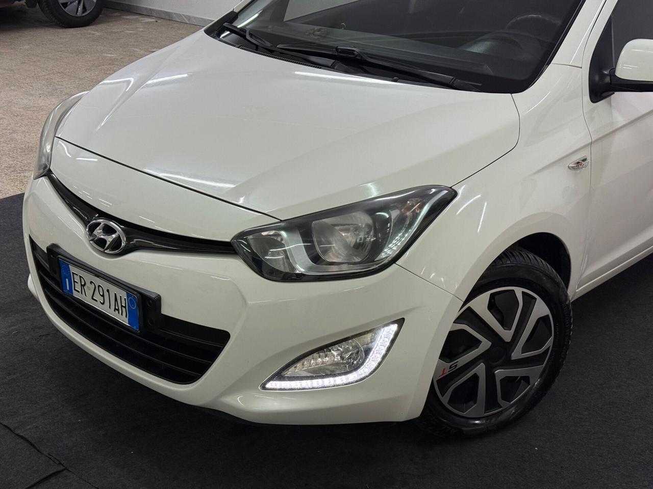 HYUNDAI i20 1.1 CRDi 75cv 5p. Sound Edition
