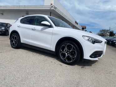 Alfa Romeo Stelvio 2.2 Turbodiesel 180 CV AT8 RWD Super