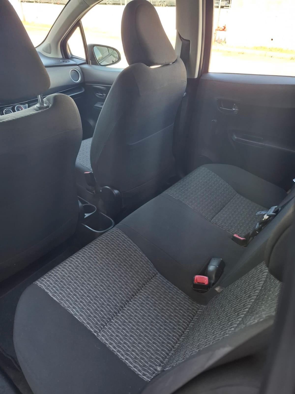 Toyota Yaris 1.4 D-4D 5 porte Lounge