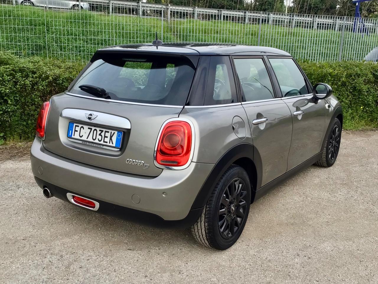 Mini 1.5 Cooper D Business 116Cv Diesel Turbo 5 porte