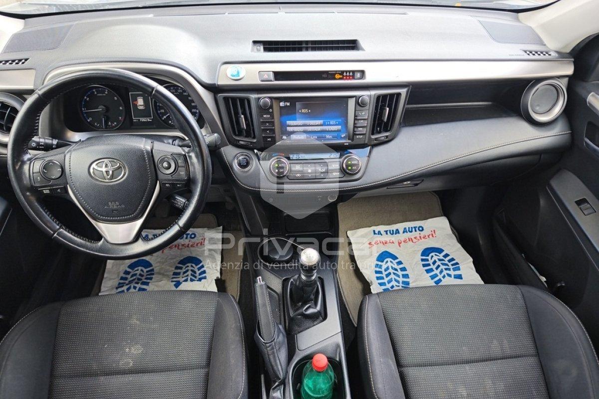 TOYOTA RAV4 2.0 D-4D 2WD Active