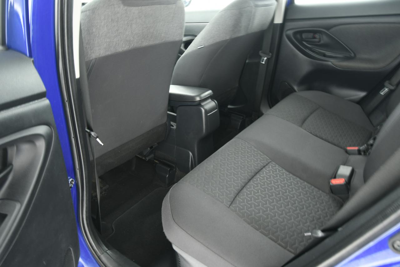 TOYOTA Yaris Cross 1.5h Business fwd 116cv e-cvt CAMERA+ACC+APP CONNECT