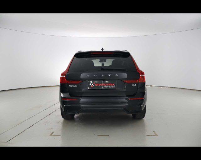 VOLVO XC60 B4 (d) automatico Plus Dark