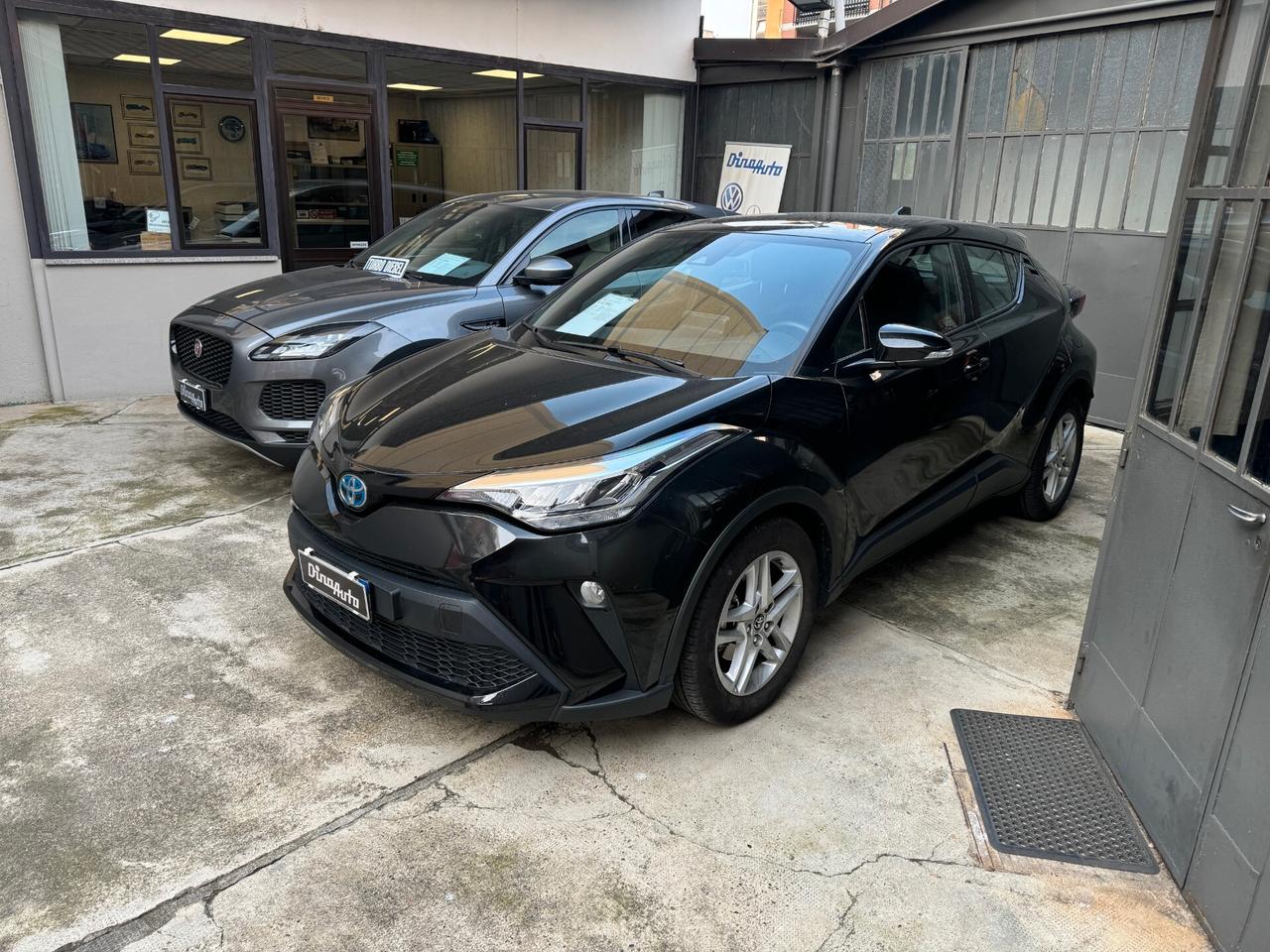 Toyota C-HR 1.8 Hybrid E-CVT Active