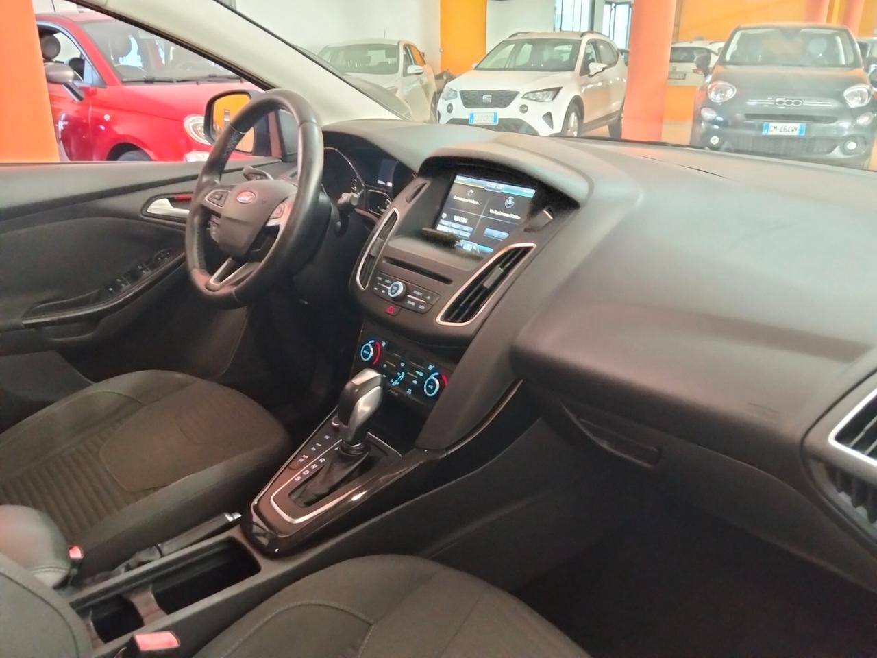Ford Focus 1.5 TDCi 120 CV Start&Stop Powershift Business