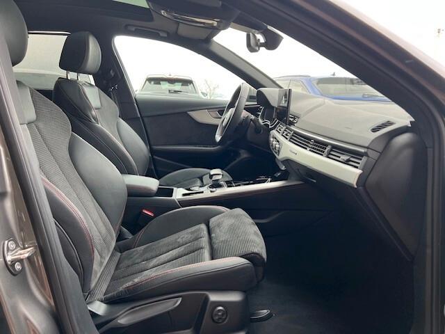 Audi A4 Avant 40 tdi Q. s-tronic, S-line, Tetto, Gancio