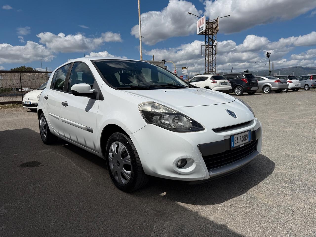 RENAULT Clio 1.2 Benzina 5 porte NEOPATENTATI