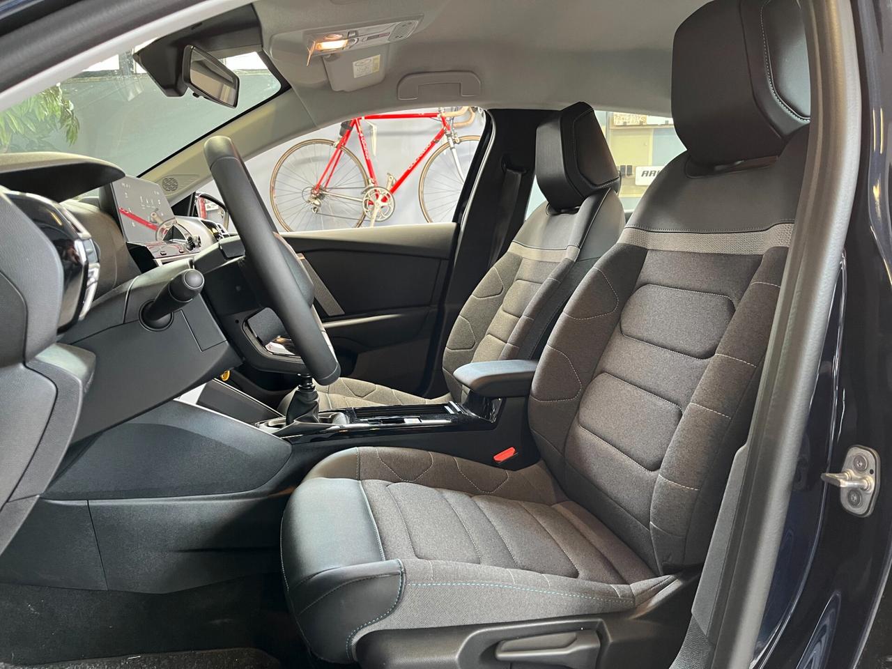 Citroen C4 1.2cc PURETECH 130cv PLUS - SOLO 4.500KM