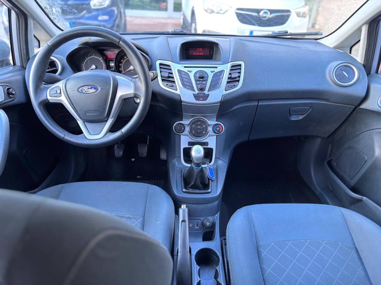 Ford Fiesta 1.4 TDCi 70CV 5 porte