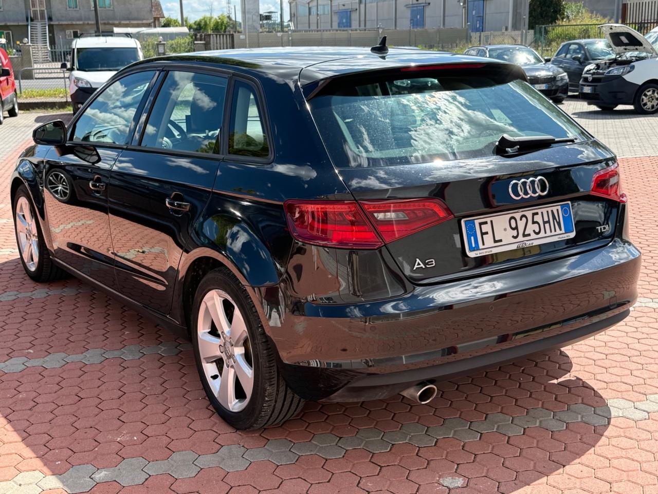 Audi A3 1.6 TDI clean diesel S tronic Ambition
