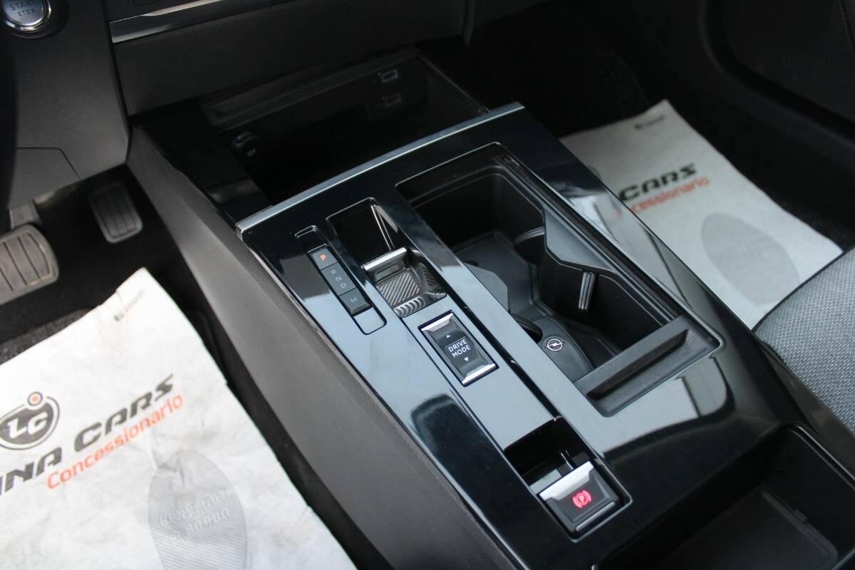 Opel Astra 1.2 t Elegance s&s 130cv AUTO con CAM e CarPlay