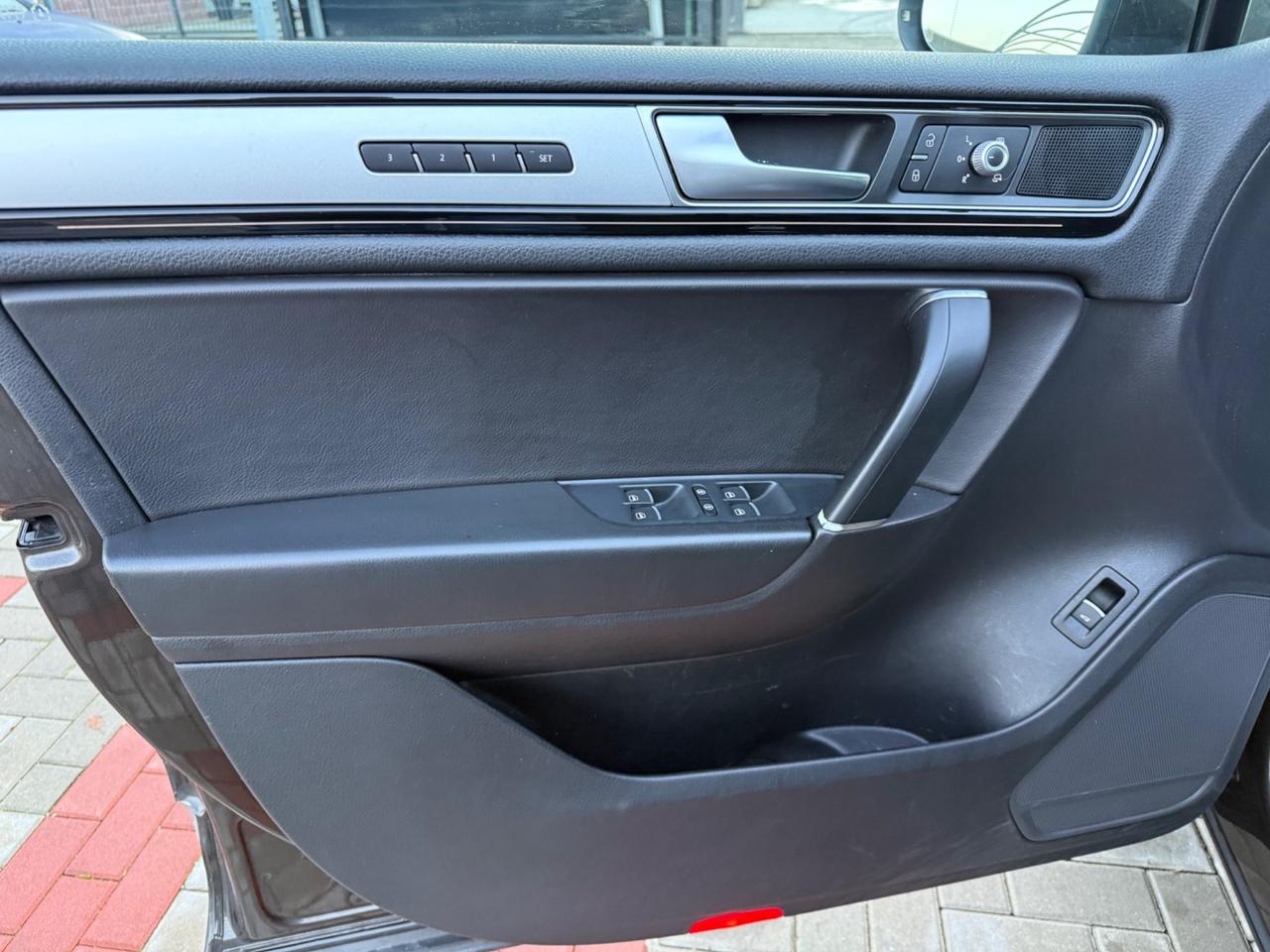 Volkswagen Touareg 3.0 TDI 204 CV . Executive