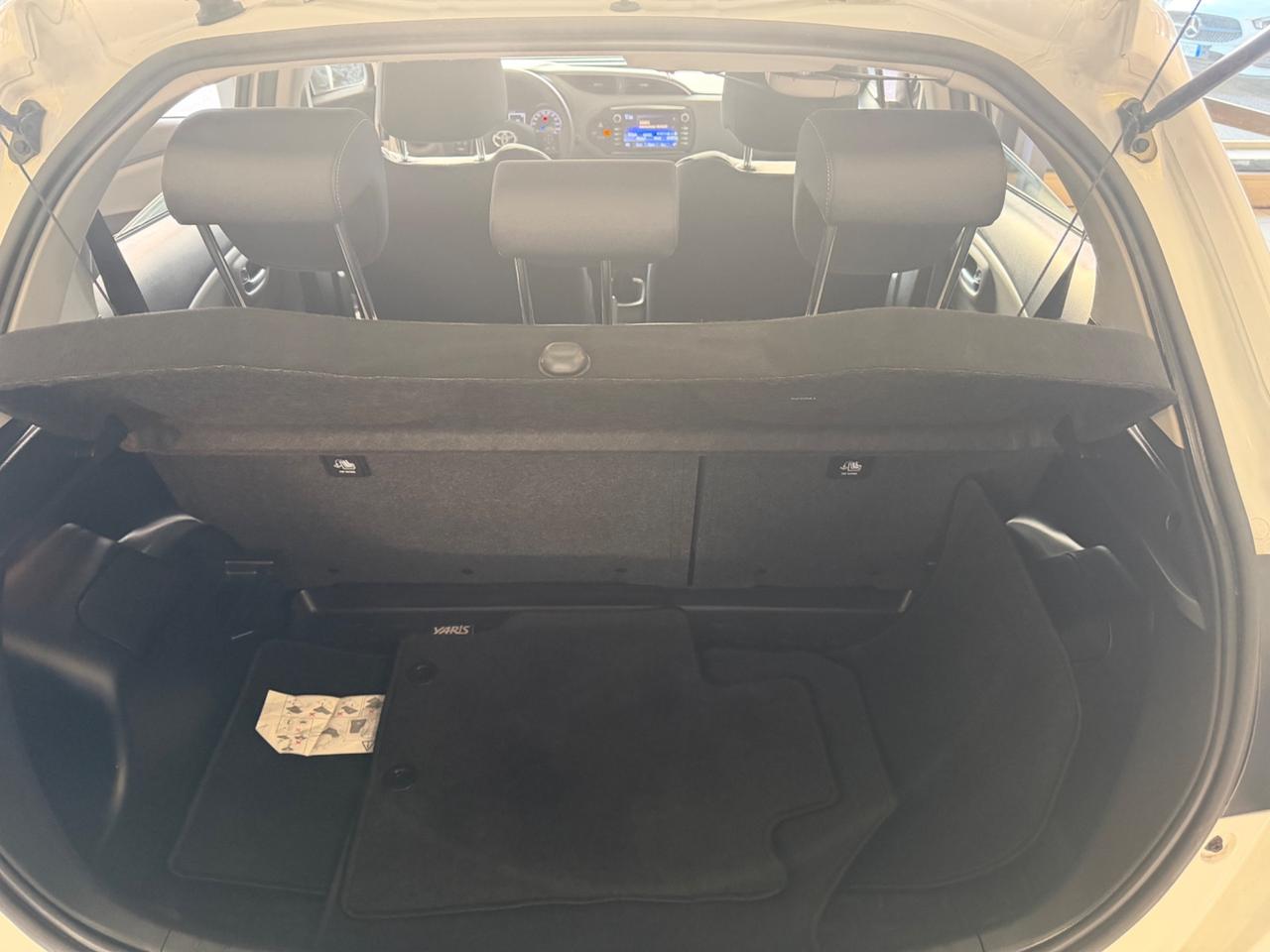 Toyota Yaris 1.5 5 porte Active - Nessun vincolo -
