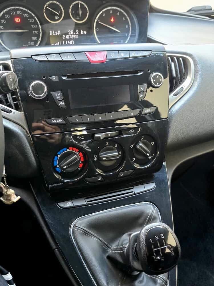 Lancia Ypsilon 1.2 69 CV 5 porte GPL Ecochic Elefantino