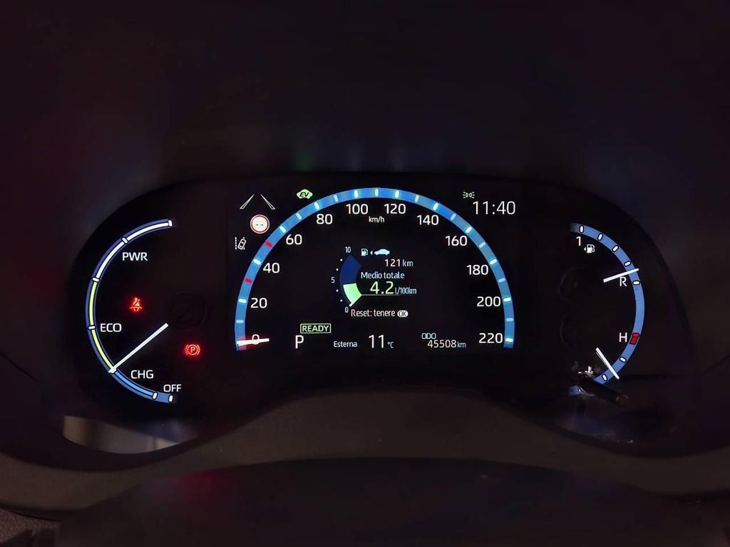 Toyota Yaris Cross 1.5 H Lounge FWD E-CVT