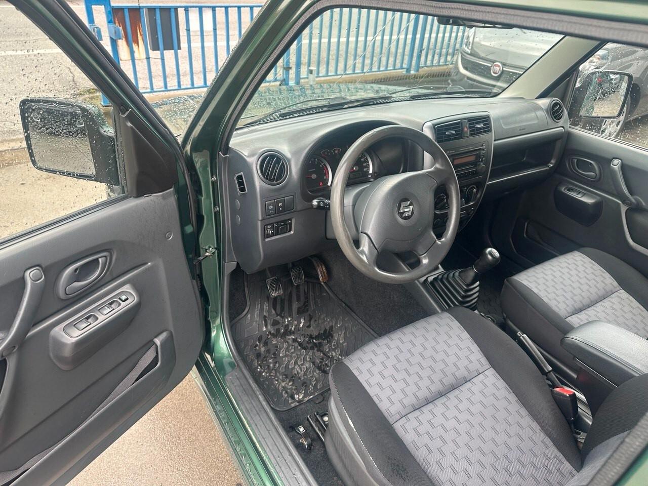 Suzuki Jimny 1.3i 16V cat 4WD JLX