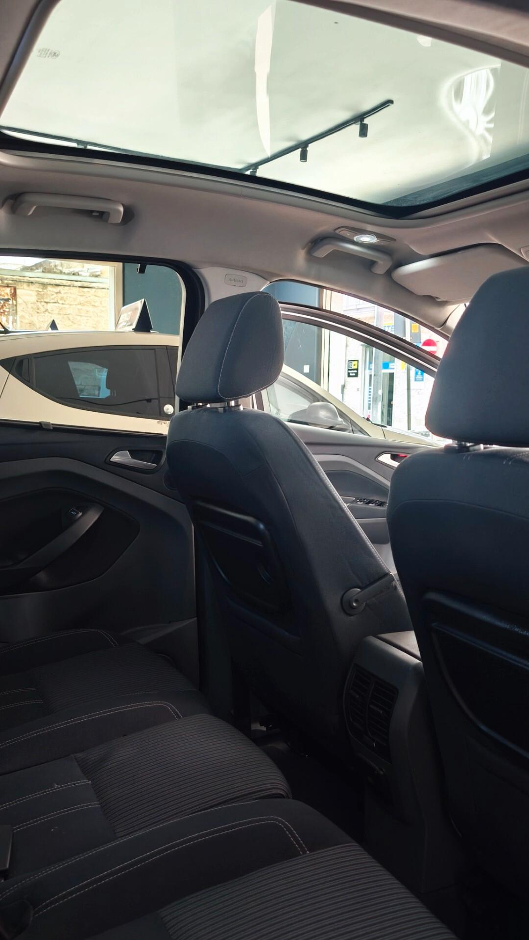 Ford C-Max 1.6 TDCi 115CV Titanium Full