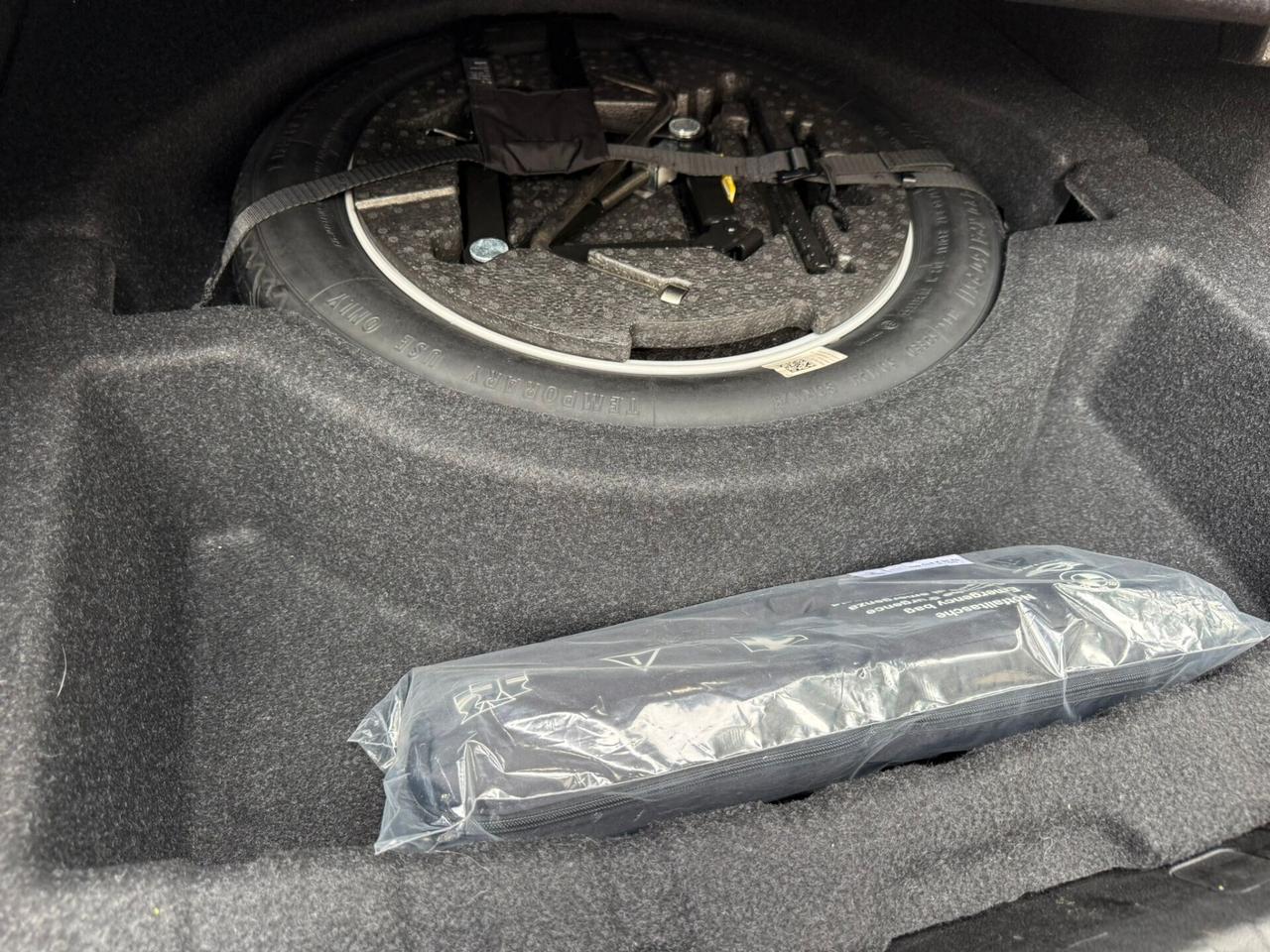 Bmw 318d 4p. mhev 48V Business Advantage