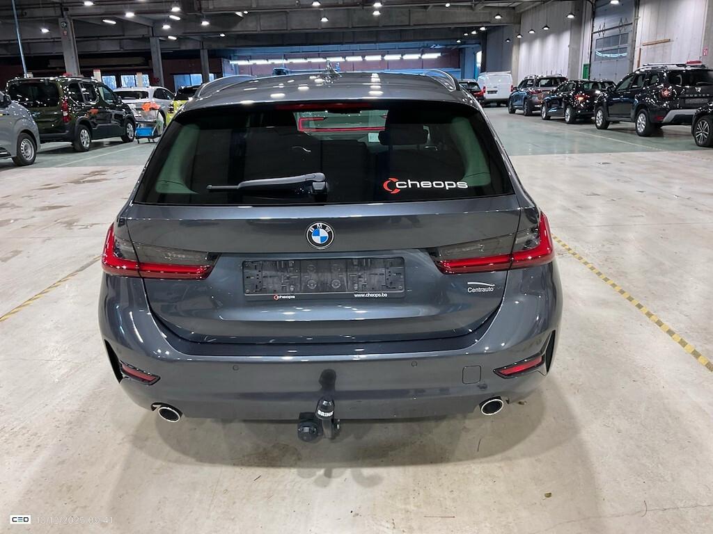 BMW 316D TOURING 122CV STEPTRONIC 48V BUSINESS ADVANTAGE ( FARI LED - BMW DIGITAL COCKPIT - NAVI - CLIMA TRIZONA - PDC - CERCHI 17 )