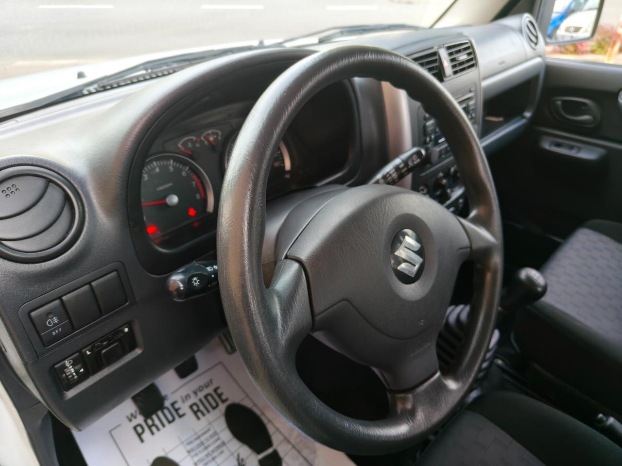 Suzuki Jimny 1.3i 16V cat 4WD JLX