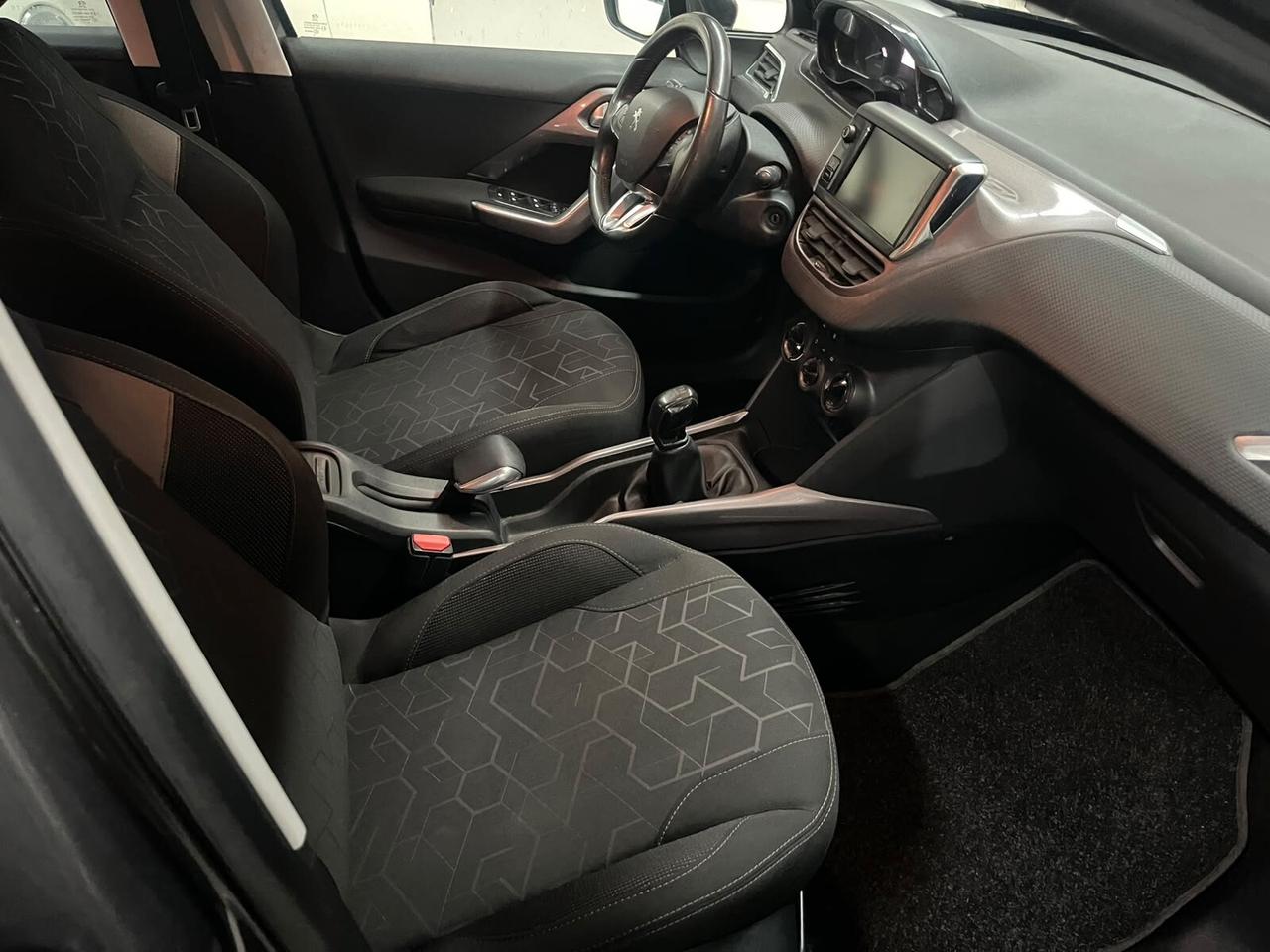 Peugeot 2008 1.6 e-HDi 92 CV *NEOPATENTATI*