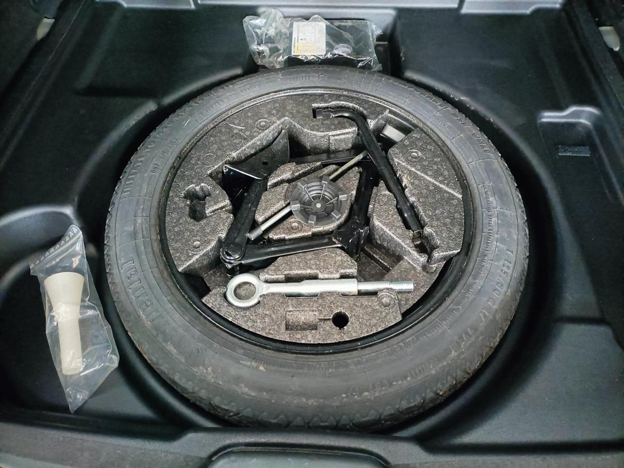 Volvo V60 2.0 D3 150 CV Geartronic R-design - 06/2016