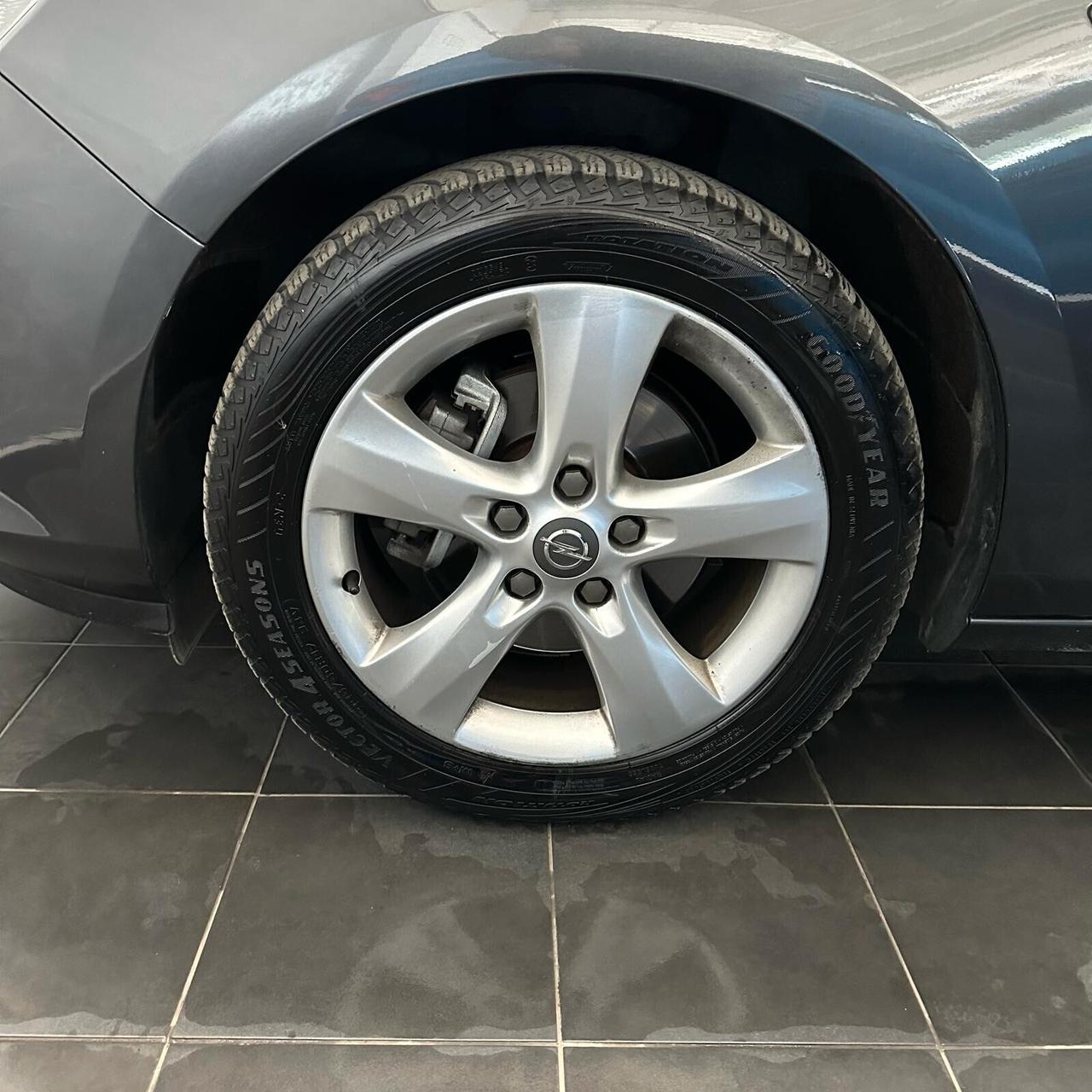 Opel Astra 1.7 CDTI 125CV 5 porte Cosmo
