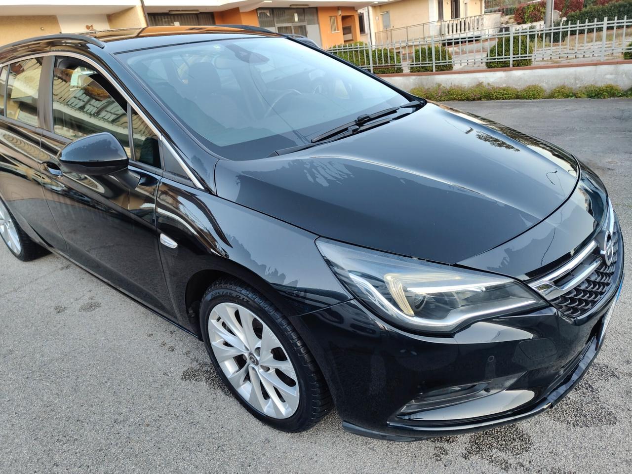 Opel Astra 1.6 CDTi 136CV aut. Sports Tourer Business