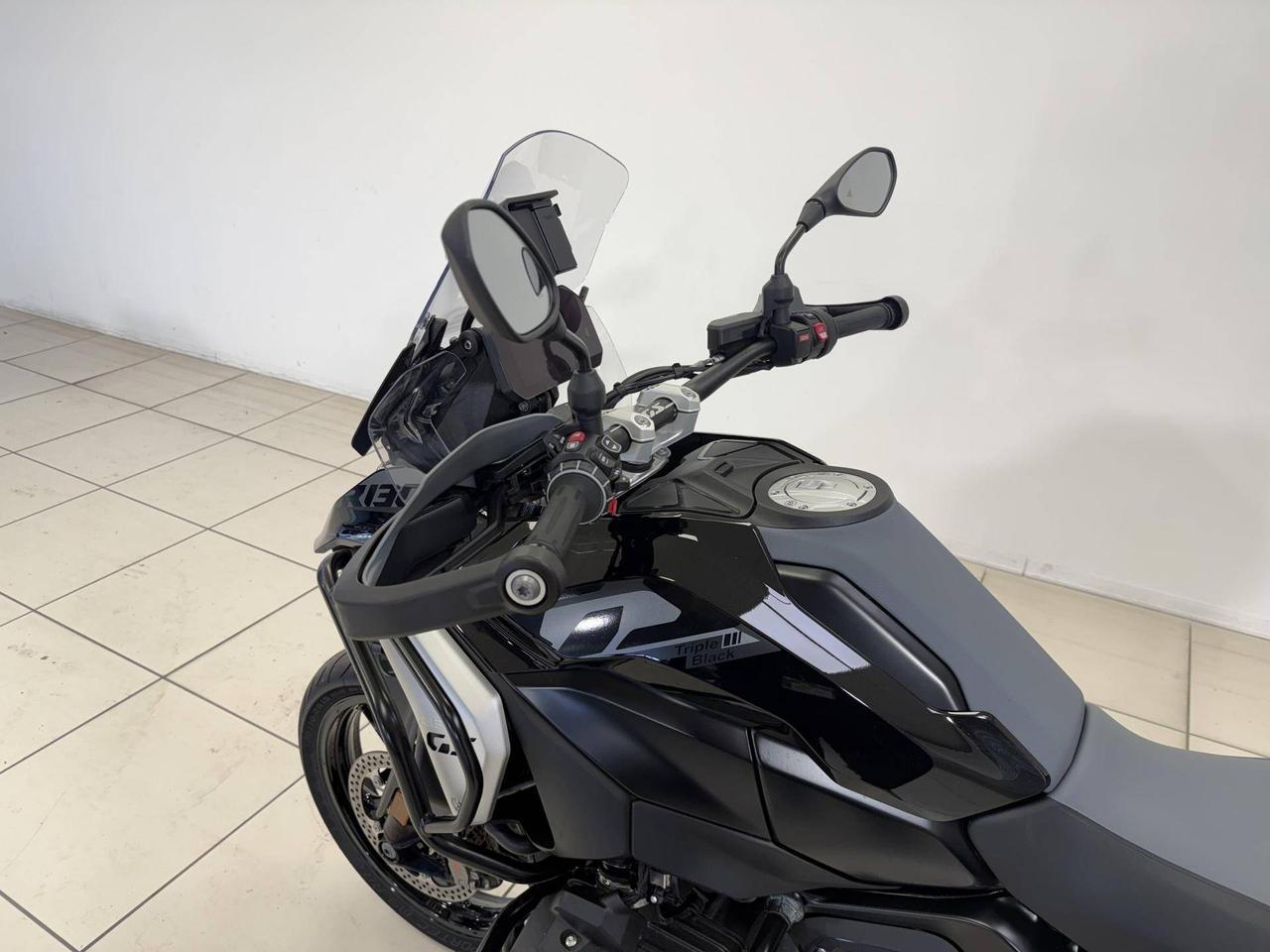 BMW R 1300 GS Triple Black