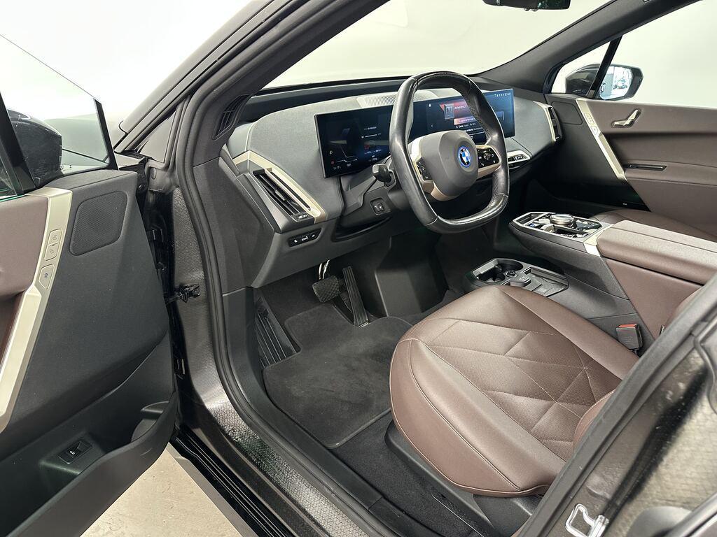 BMW iX 40 pacchetto sportivo xDrive