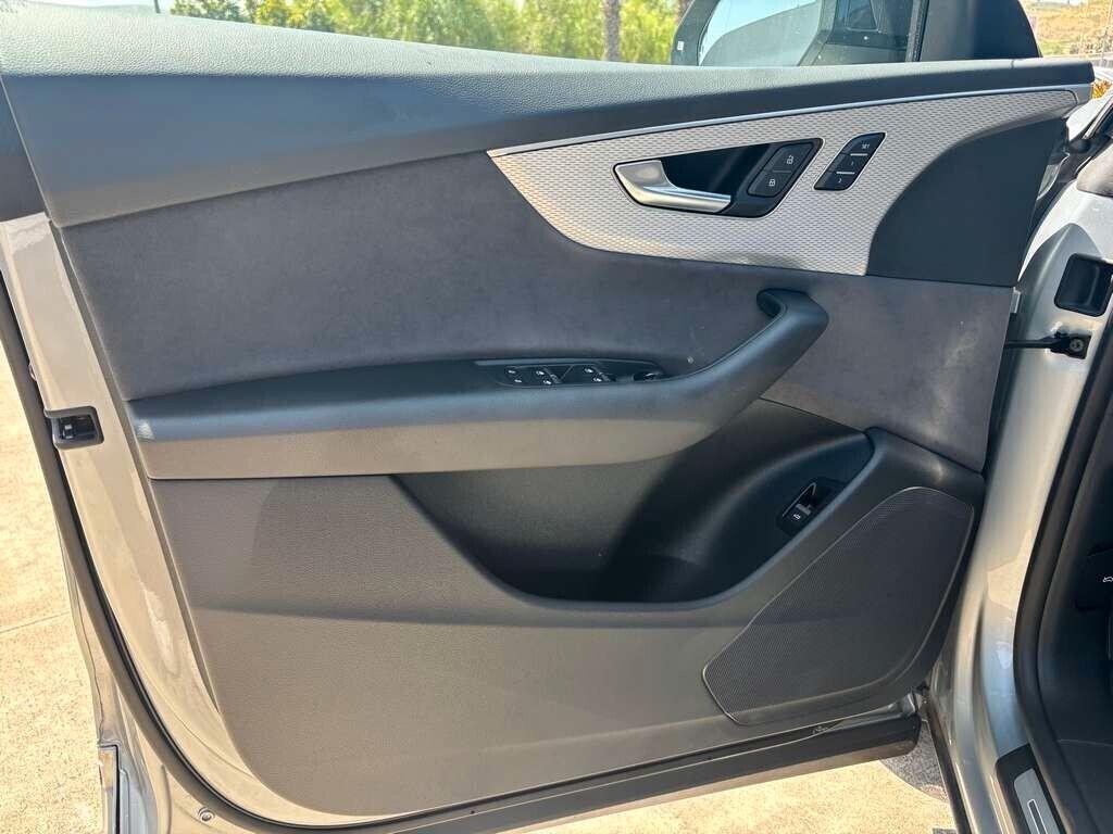 Audi Q8 SUV TDI quattro 210 kW tiptronic S line edition IVA ESPOSTA Tua a solo 769 Euro al mese