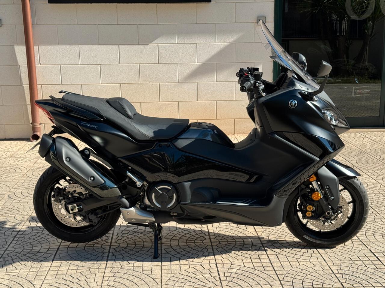 YAMAHA T-MAX 560 TECH-MAX