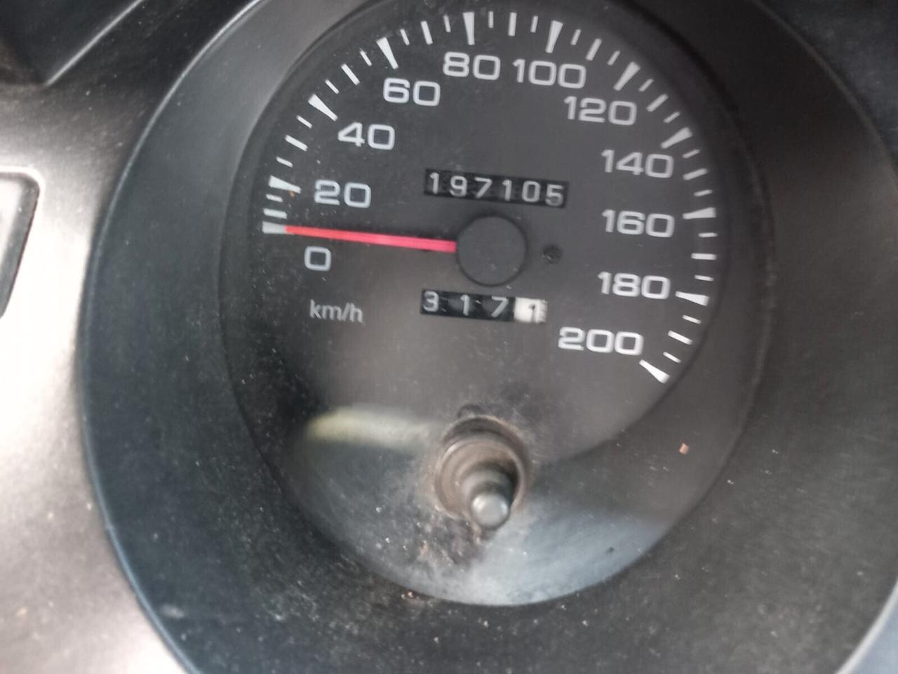 Mitsubishi Pajero Canvas Top vettura con certificazione ASI