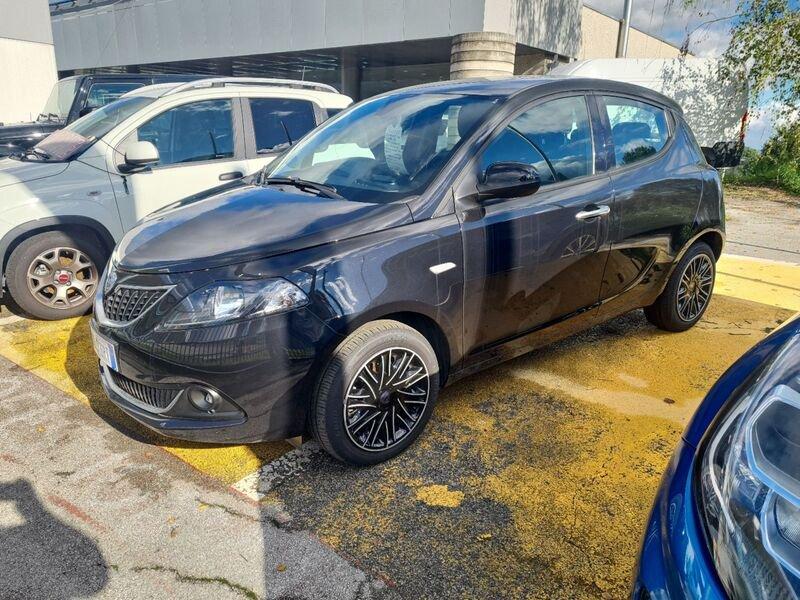 Lancia Ypsilon 1.0 FireFly 5 porte S&S Hybryd Gold