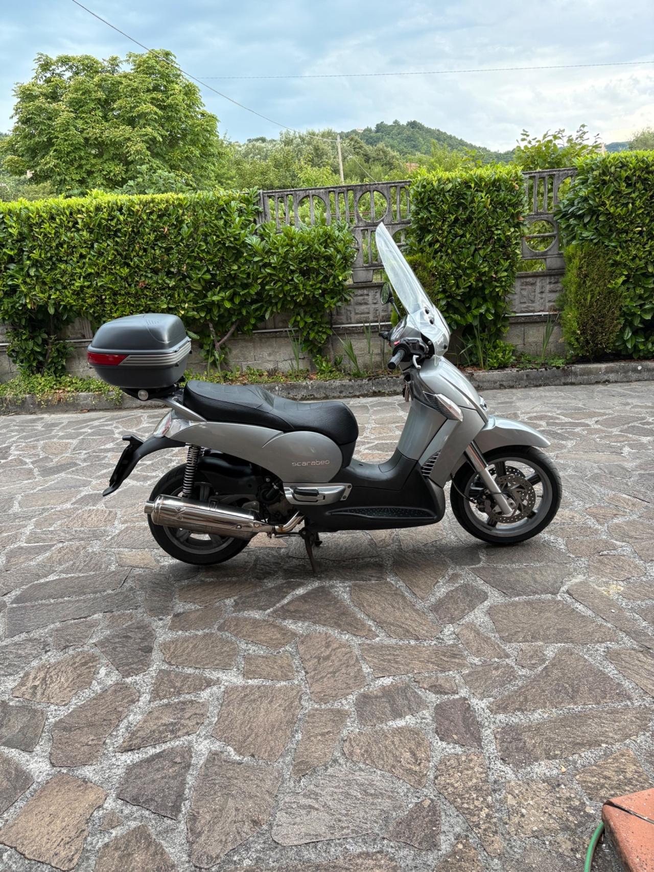 Aprilia Scarabeo 400