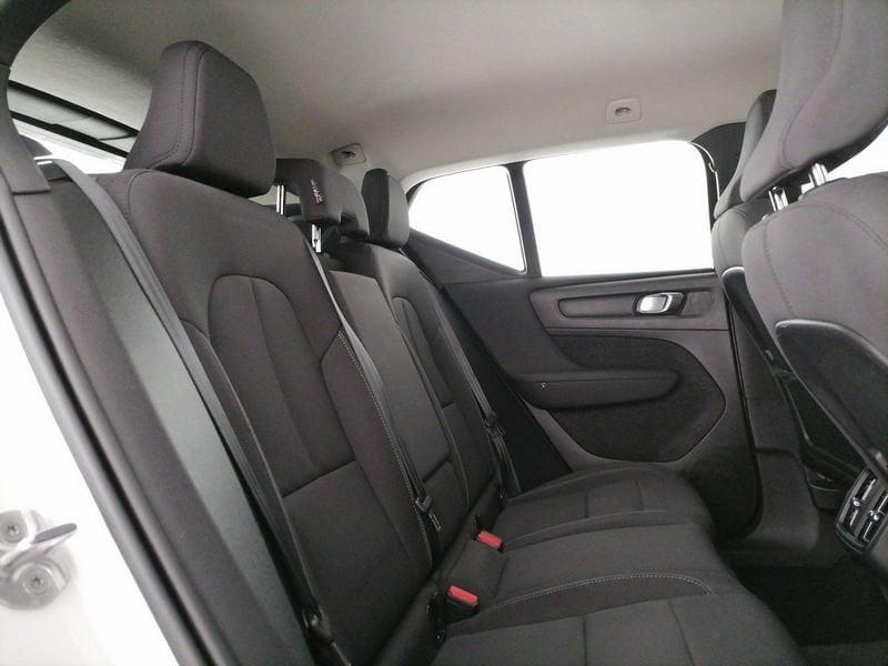 Volvo XC40 1.5 t2 Momentum auto my21